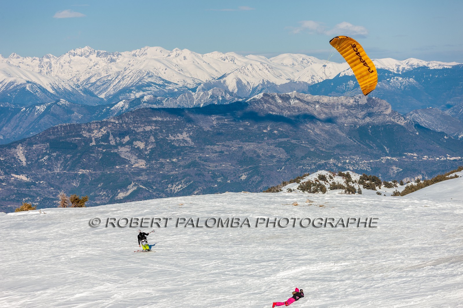 Snowkite