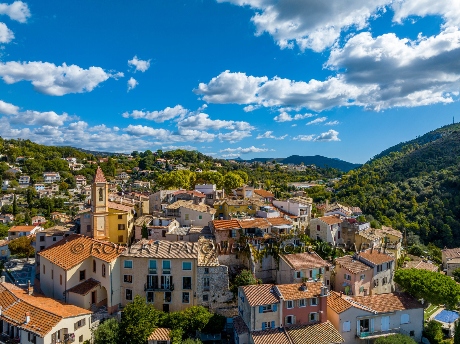 France, Alpes-Maritimes (06) Aspremont, located 554 meters above sea level, above the gorges that close the valley above Nice, which is 13 km away.