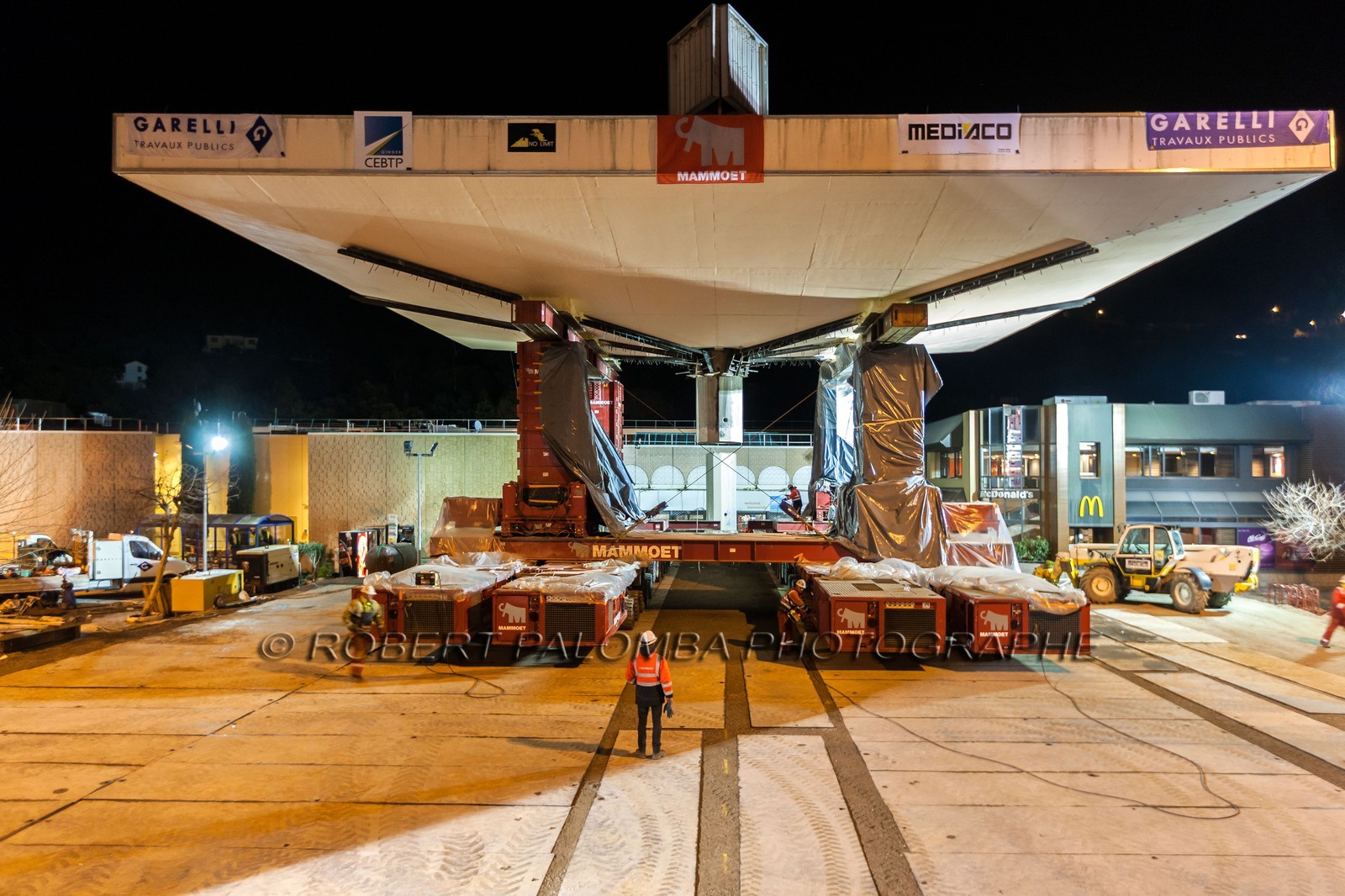 Carrefour Lingostière