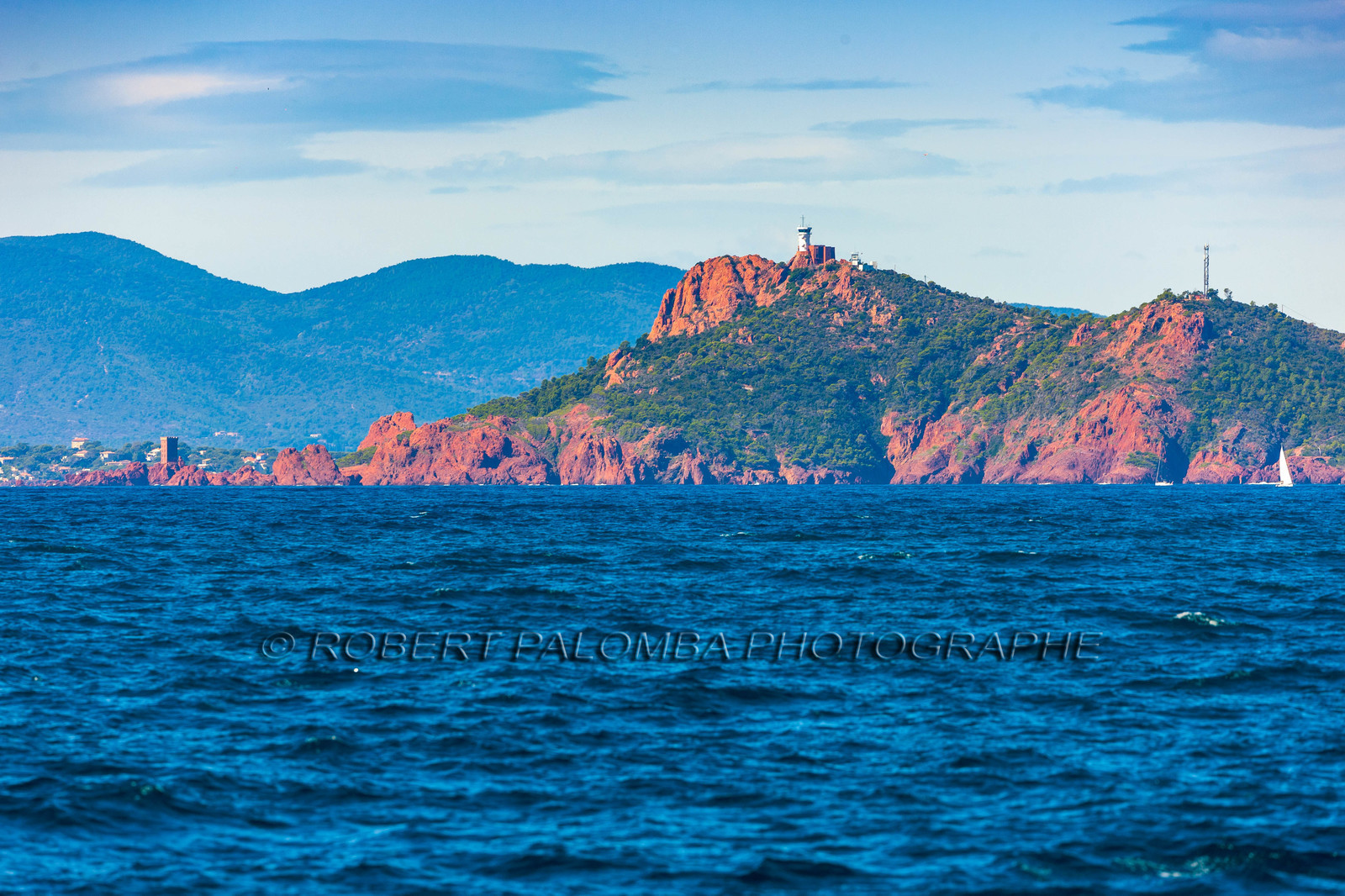 Alpes-Maritimes (06)  Corniche d'Or